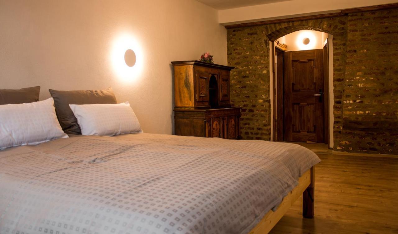 Wirgarten Antik Hotel Dingolfing Eksteriør billede